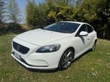 Volvo V40 D2 1.6 Powershift Momentum - Volvo V40 mit Diesel-Antrieb: 1.6