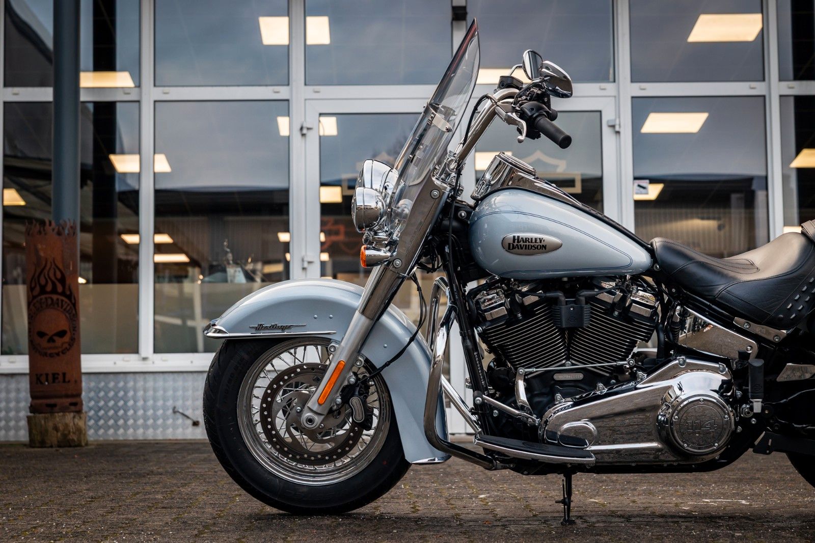 Fahrzeugabbildung Harley-Davidson Softail Heritage FLHCS 114 CUI -NEUWERTIG -
