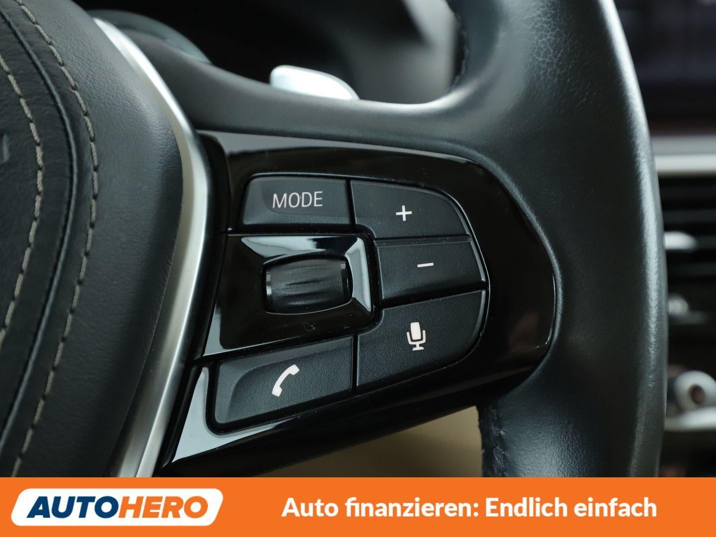 BMW 5er 520i Sport Line Aut.*NAVI*HUD*LED*