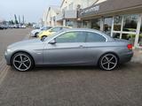 BMW 325 3 Cabrio 325i - BMW 325 mit Benzin-Antrieb: Grau