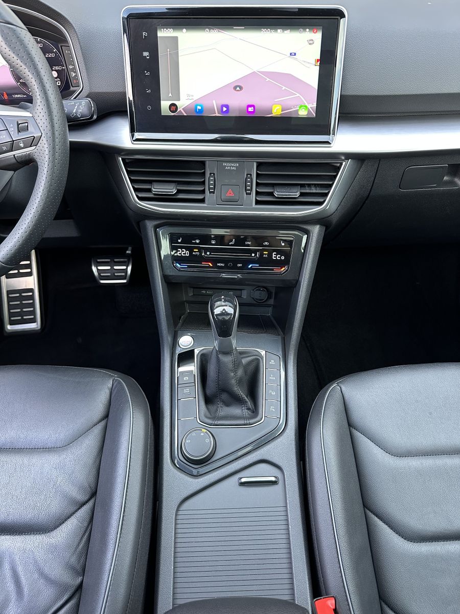 Fahrzeugabbildung SEAT Tarraco 1.4 TSI DSG FR e-Hybrid NAV+LED+AHK+PANO