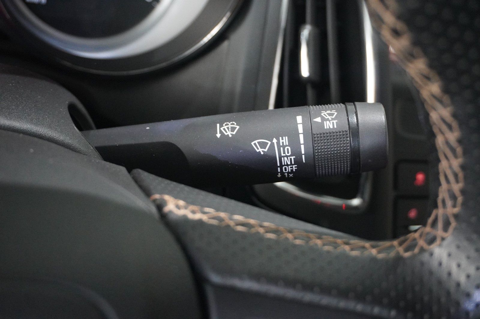 Fahrzeugabbildung Opel Cascada 2.0D ACTICE NAVI/LED/KAMERA/SPORT/SHZ
