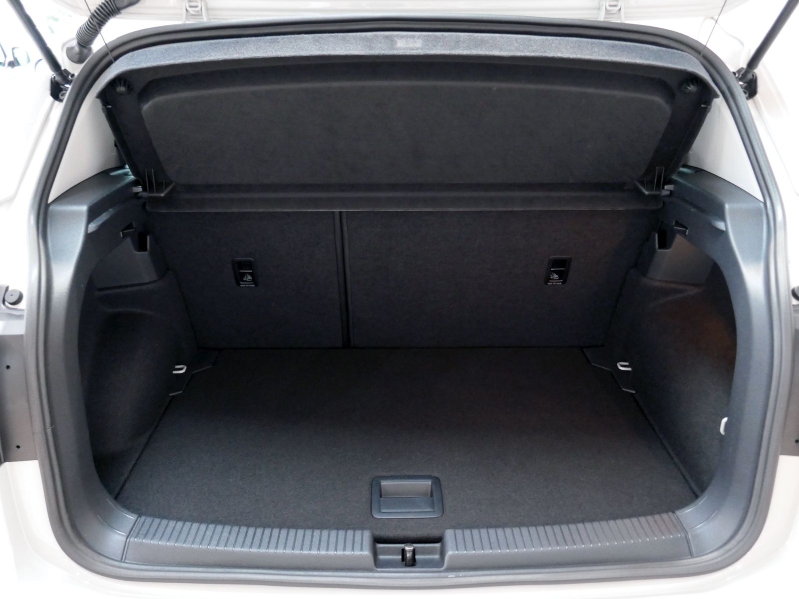 Fahrzeugabbildung Volkswagen T-Cross Life 1.0 TSI DSG | LED RFK ACC Navi App