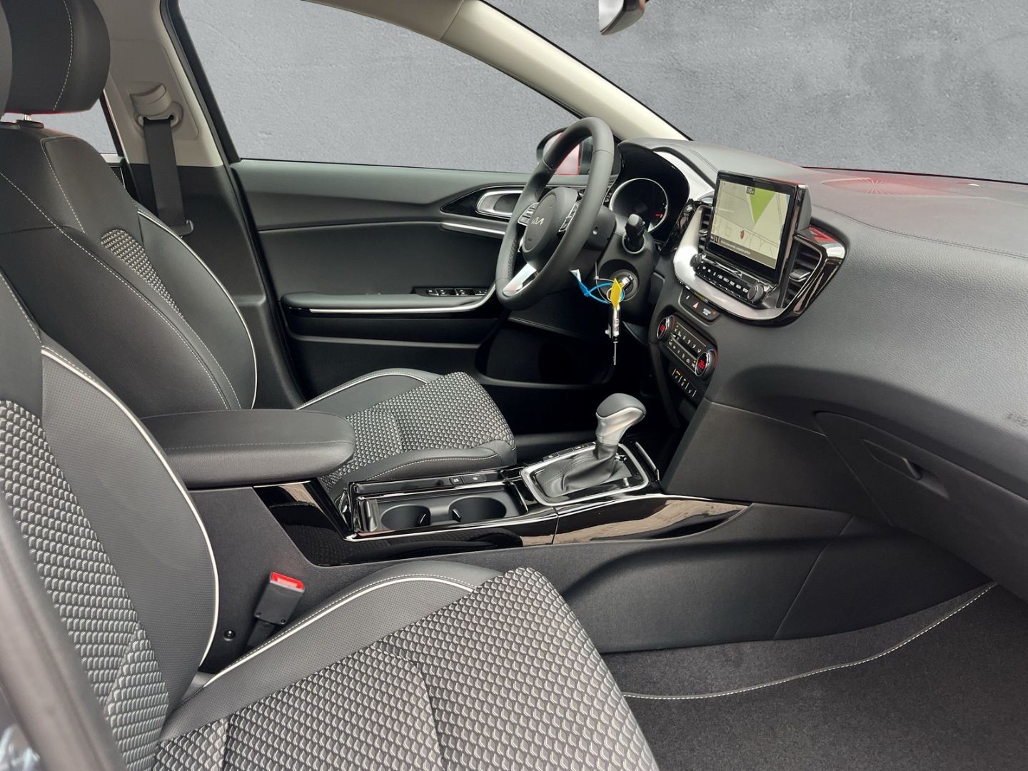 Fahrzeugabbildung Kia XCeed VISION 1.6 T-GDI *KOMFORT-PLUS-PAKET*