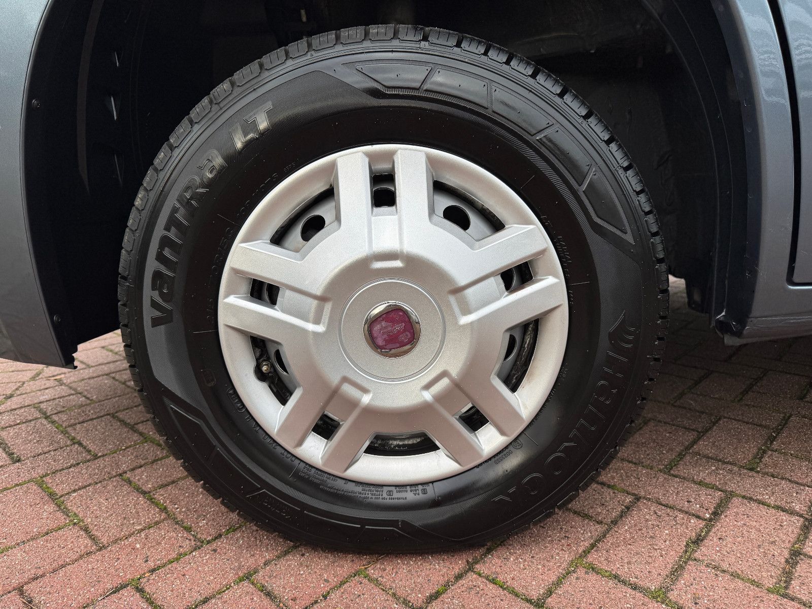 Fahrzeugabbildung Chausson WELCOME 618 FIAT SAT TV HUBBETT BACKOFEN 1.HAND
