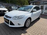 Ford Focus Individual Titanium *XENON*ABSTANDSTEMPOMA - Ford Focus aus 2011: Limousine