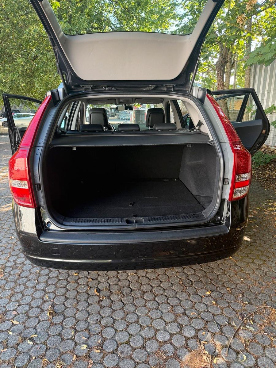 Kia cee'd 2010 — photo 6