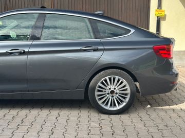 BMW 320 Gran Turismo - 10