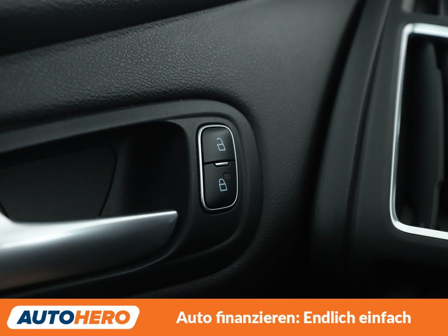 Ford Focus 1.0 EcoBoost Titanium*TEMPO*PDC*SHZ*LIM*