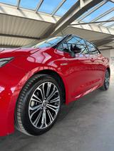 Toyota Corolla 1,8 Hybrid Team Deutschland Team Deu... - Toyota Corolla Team mit Benzin-Antrieb