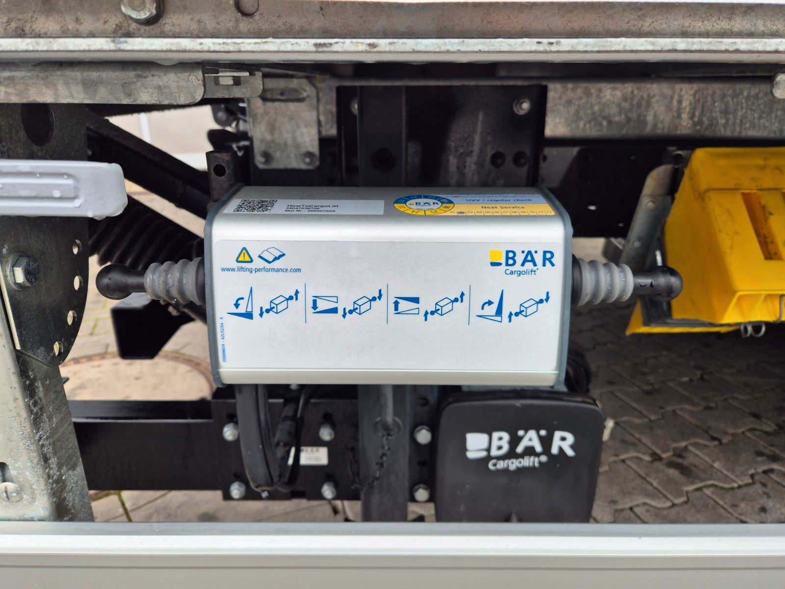 Fahrzeugabbildung Iveco Eurocargo ML120EL25/P Böse Schiebeplanen LBW AHK