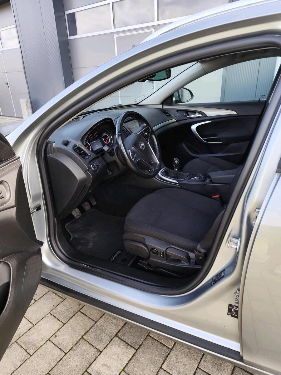 Opel Insignia 2014 — photo 8