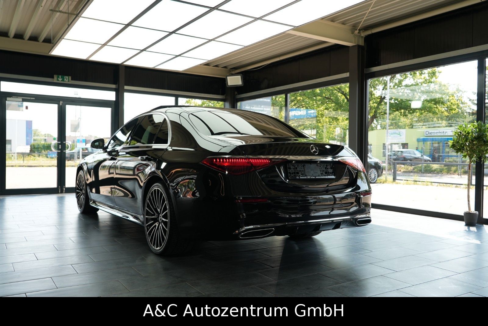 Mercedes-Benz S 350d 4Matic AMG Line Langversion foto 4