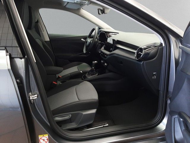 Fahrzeugabbildung Skoda Fabia Tour 1.0TSI DSG AHK SHZ PDC Kamera 16"