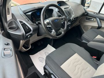 Ford Tourneo Custom - 9