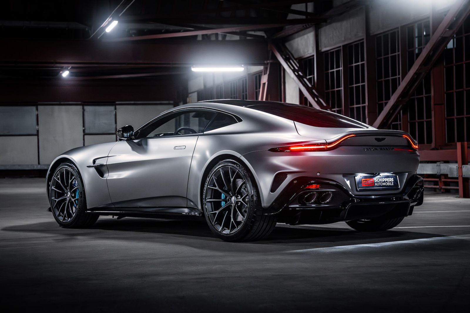 Fahrzeugabbildung Aston Martin V8 Vantage BOWERS&WILKINS|TRAUMAUTO|MY25