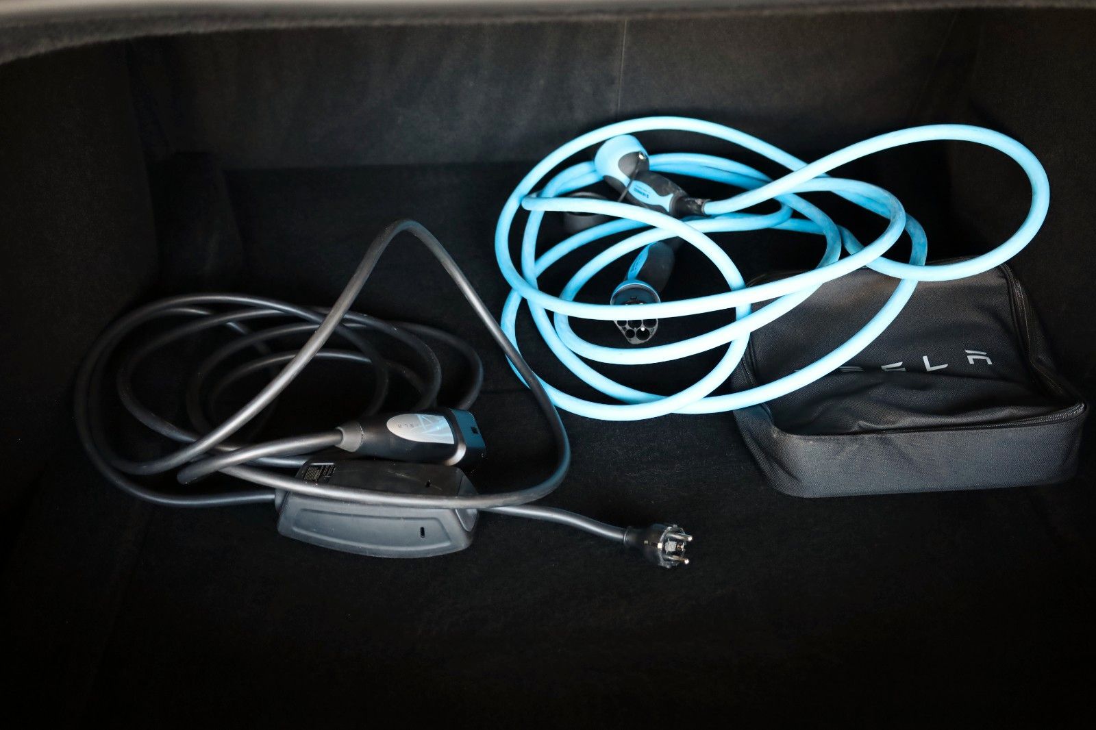 Fahrzeugabbildung Tesla Model 3 ,Leder,Navi,LED,4xSH,Panorama,Autopilot