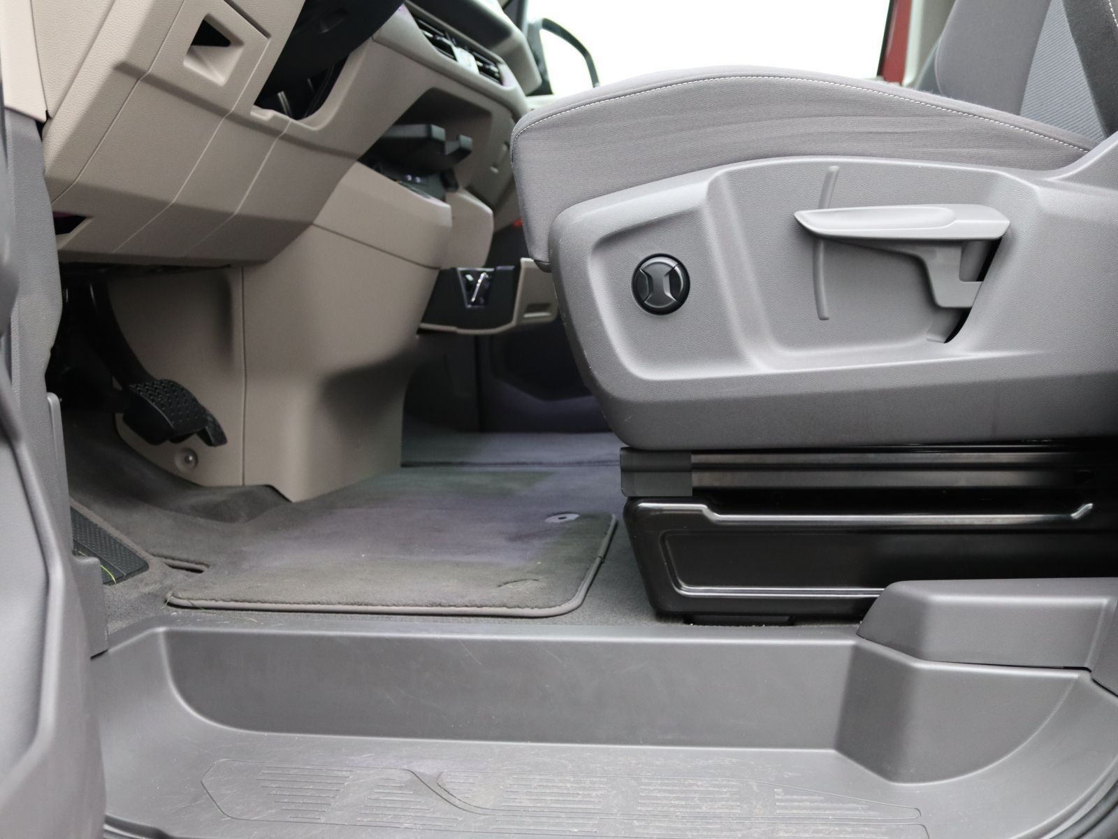 Volkswagen T7 Multivan - Bild 18