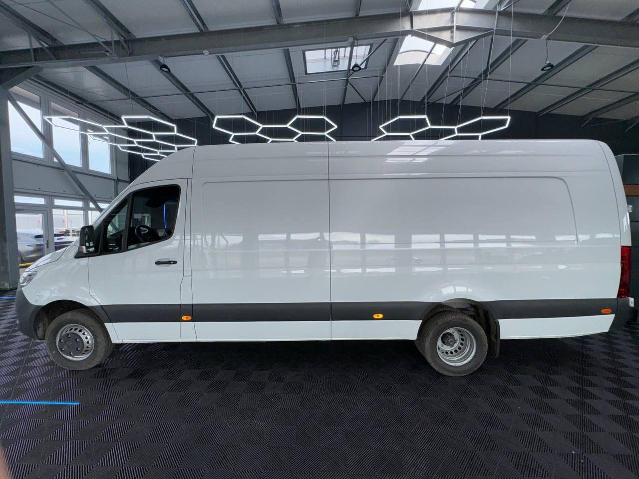 Mercedes-Benz 519 CDI | Hoch + Lang | TEMPMATIC | MBUX | LED