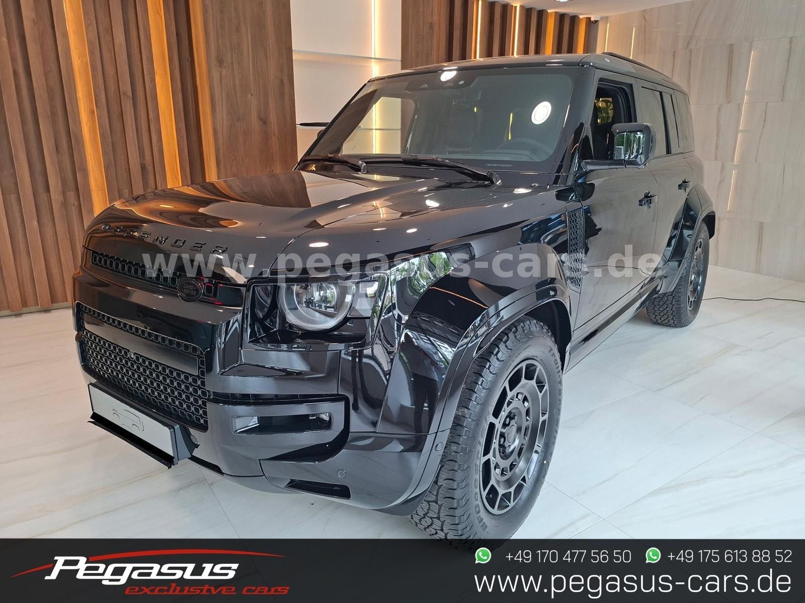 LAND ROVER Defender - 1