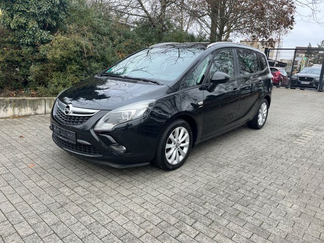 Opel Zafira C Tourer Active NAVI/PDC/TÜV 08/26/EURO 6