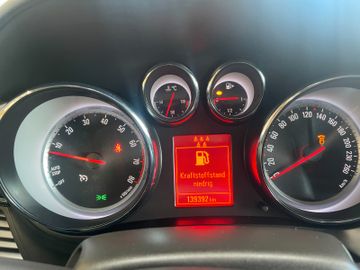 MYAUTOCENTER – Gebraucht- und Jahreswagen mit Werkstattservice in Pfaffenhofen Opel Zafira C Tourer *Sport*Kamera*Xenon*