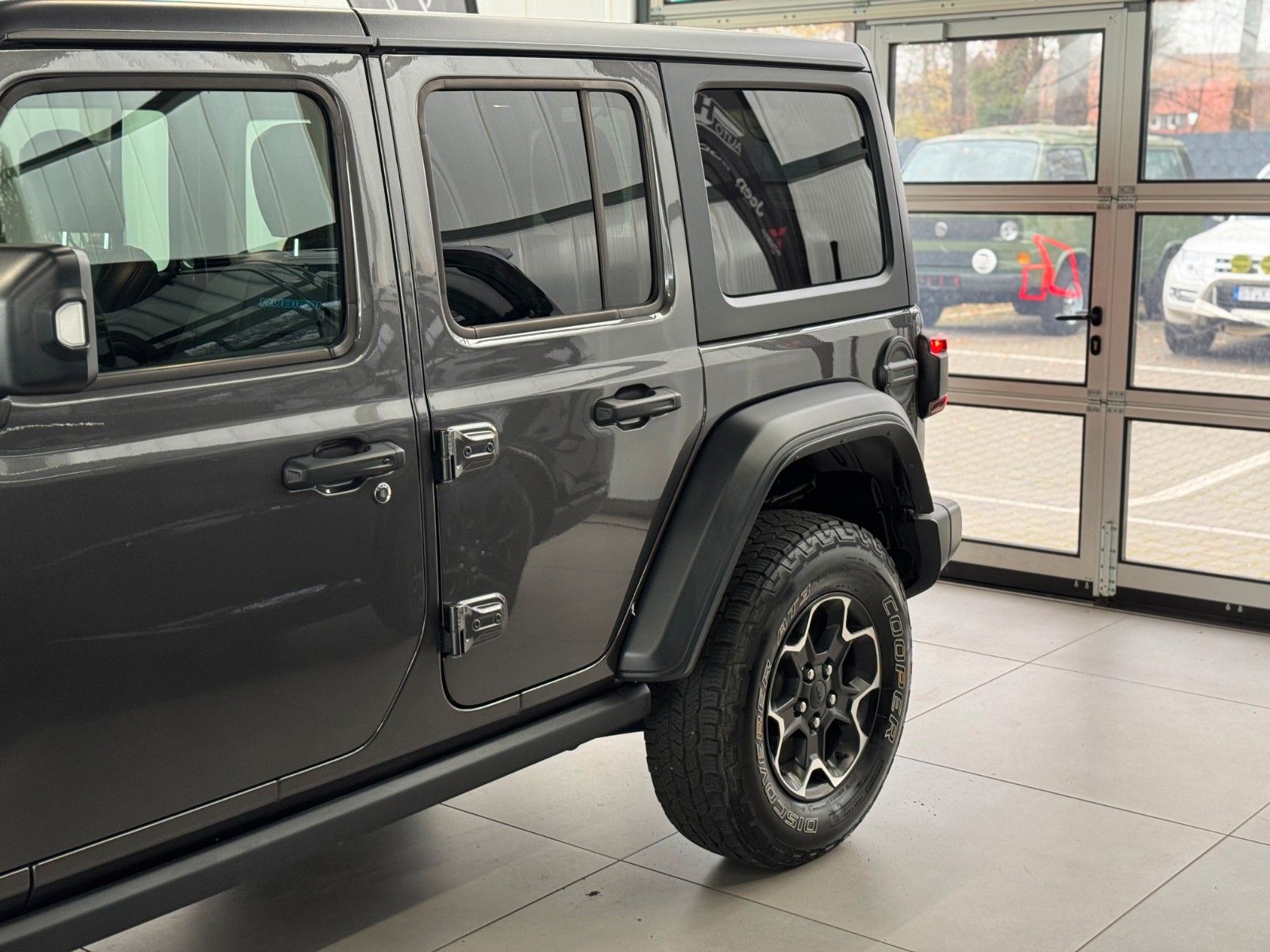 Fahrzeugabbildung Jeep Wrangler Unlimited 2.0 4xe Rubicon "DUAL-TOP"