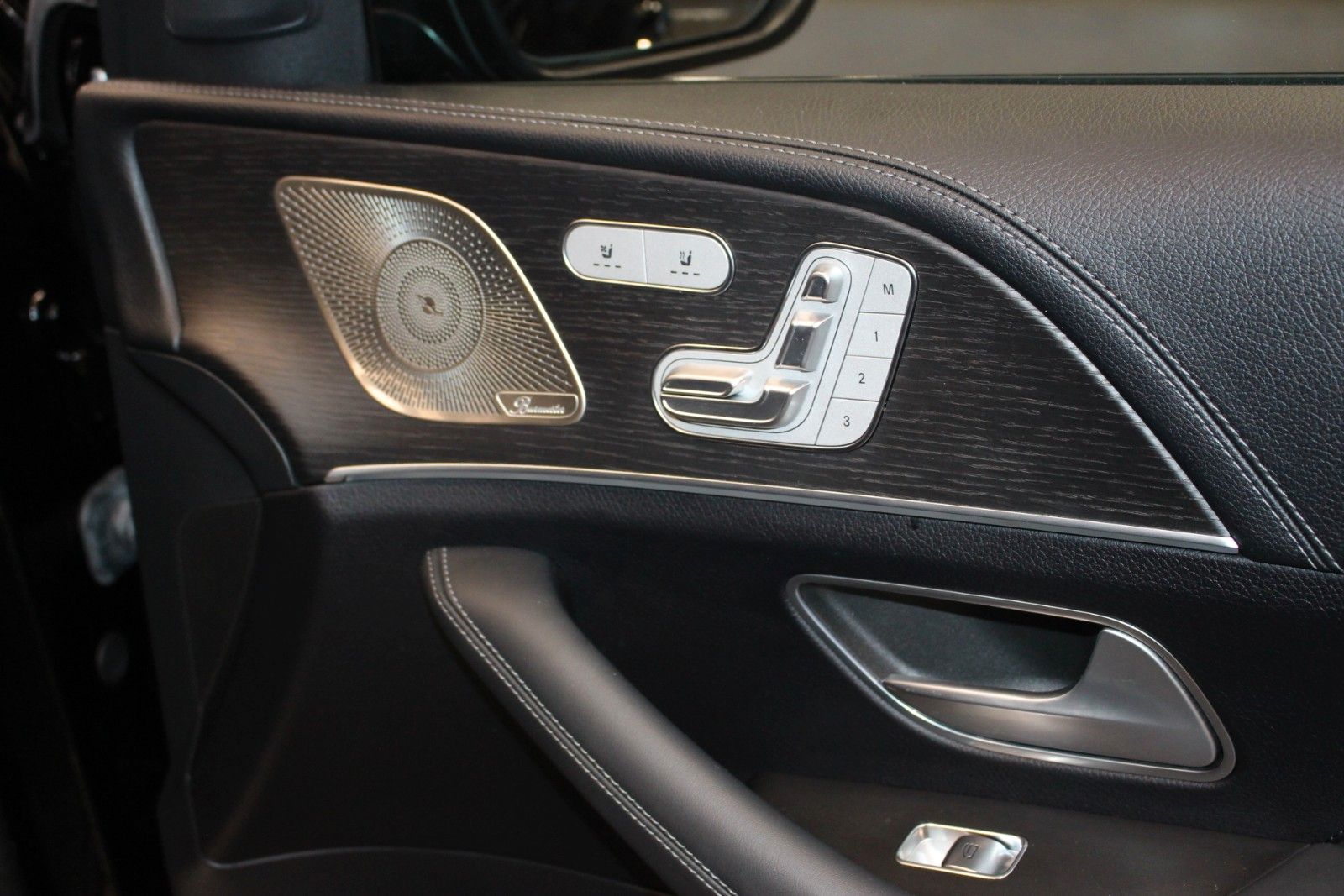 Fahrzeugabbildung Mercedes-Benz GLE 450d AMG Line Burmester+Pano+HeadUp+NightPkt