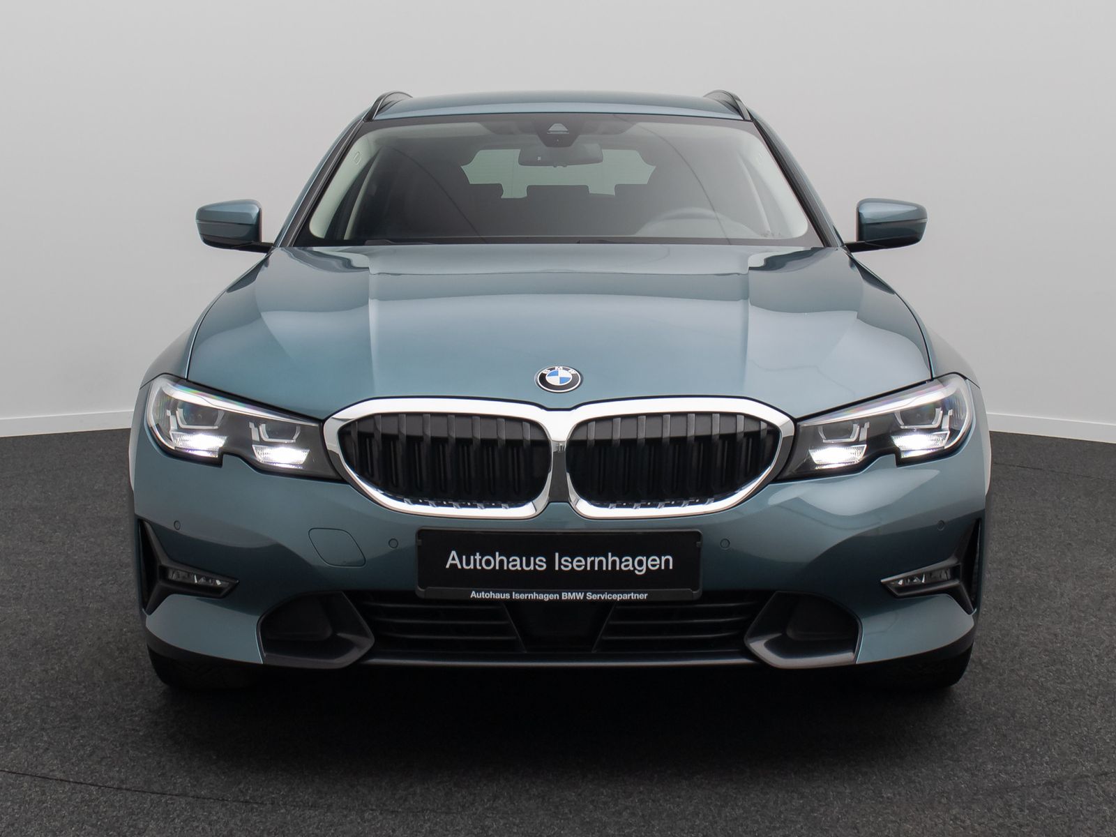 Fahrzeugabbildung BMW 330e xD SportLine Kamera DAB HiFi Stop&Go Komfor