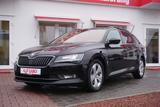 Skoda Superb Combi 2.0 TDI Style DSG Bi-Xenon Navi AHK - Skoda Superb: Schwarz, Combi