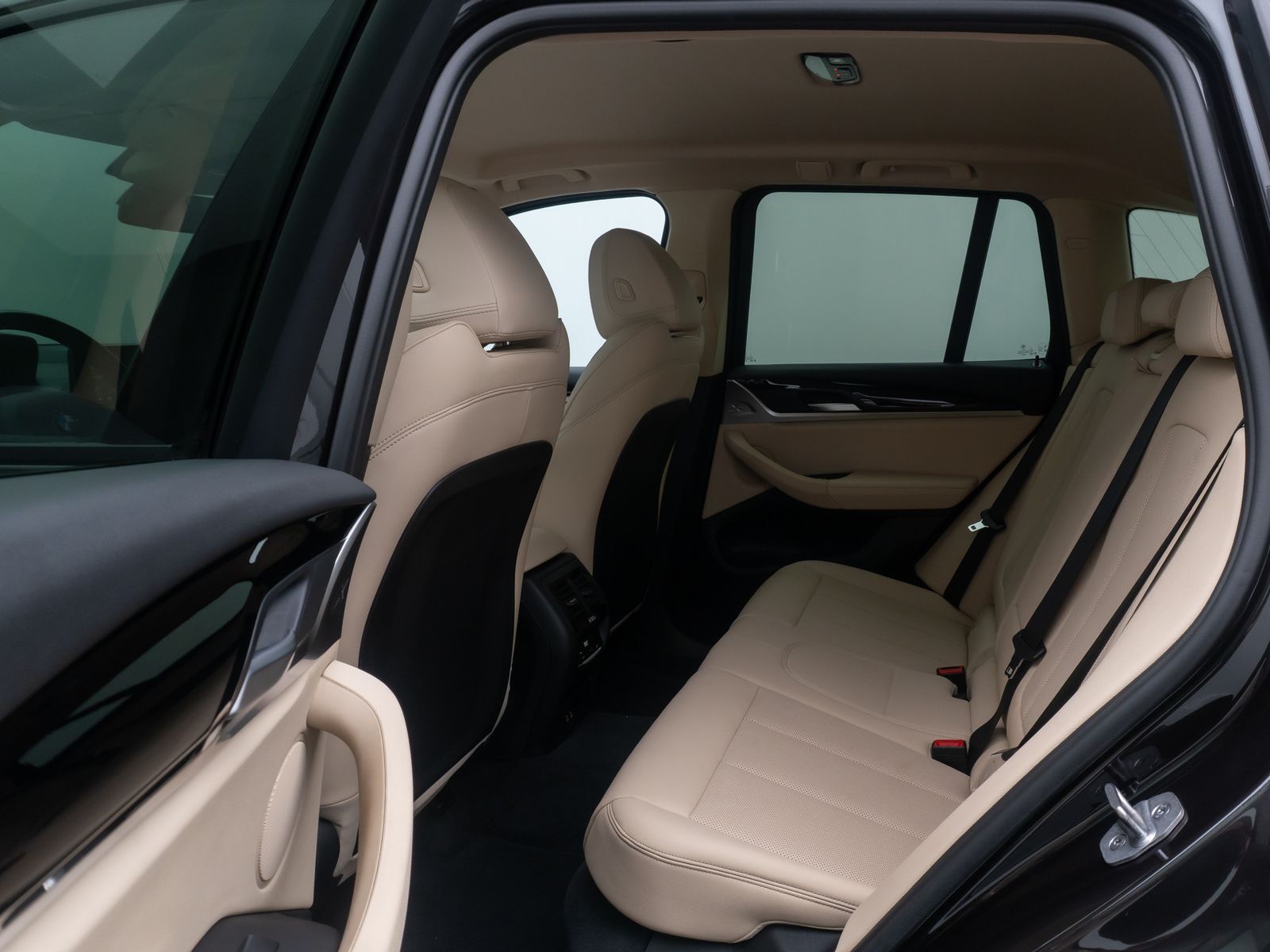Fahrzeugabbildung BMW X3 xD30d Sport AHK DAB 360° Komfort Leder 19Zoll