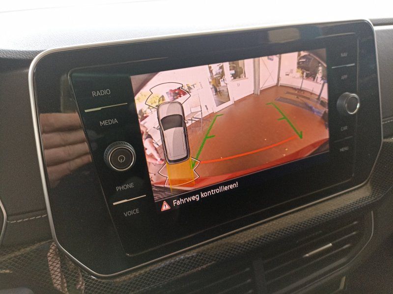 Fahrzeugabbildung Volkswagen T-Cross 1.5 TSI DSG R-Line