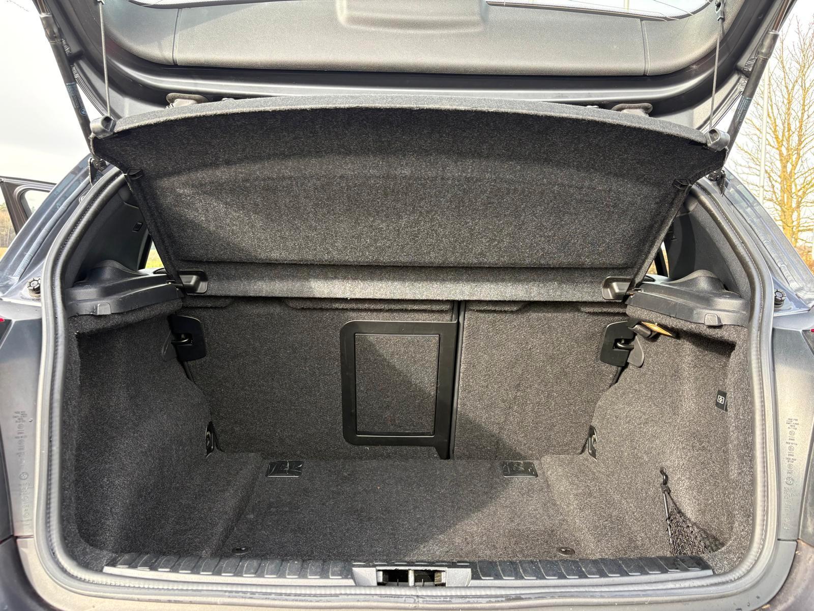 BMW 123d M-Sport 204ch - 1 ère main - Keyless - Xénon - Pneus toutes saisons - Carnet entretien