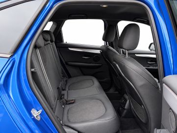 BMW 225 Active Tourer - 11