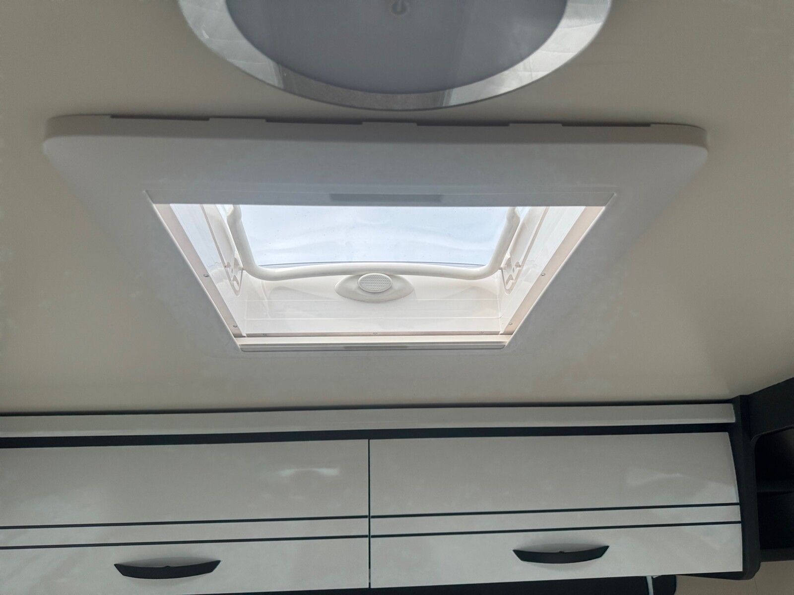 Fahrzeugabbildung Forster T FT669EB 6860,- EUR Sondernachlass / 3,65t