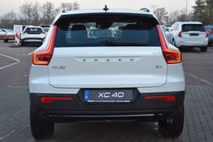 Fahrzeugabbildung Volvo XC40 B4 R-Design *STDHZG*PANO*360°*ACC*AHK