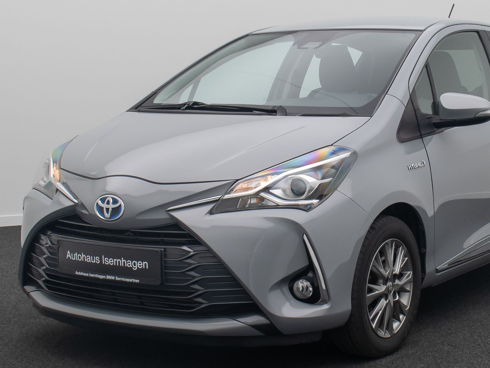 Fahrzeugabbildung Toyota Yaris Hybrid Basis Tempomat Touch KlimaAt HAC LM