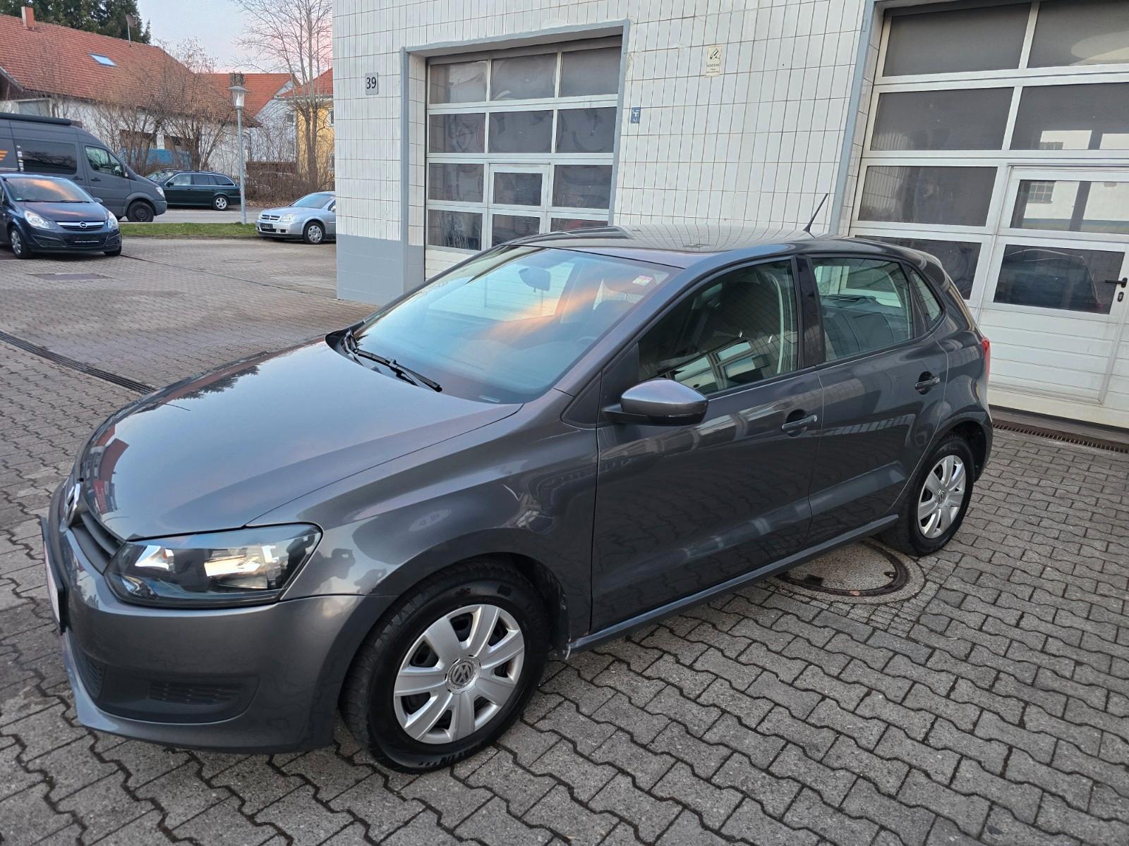 Volkswagen Polo 1,2 V Trendline  TÜV bis 02/2028