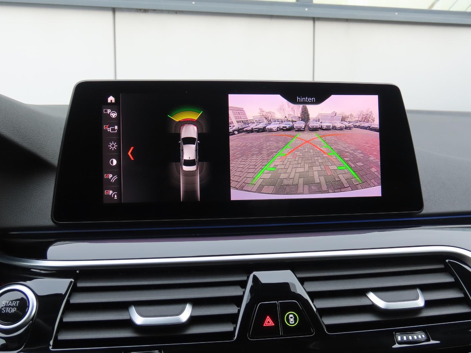 BMW 530e iPerformance Sport Line Leder Ambiente