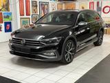 Volkswagen Passat Variant Alltrack 4Motion Matrix AHK Pano - Volkswagen Passat Variant: Allradantrieb