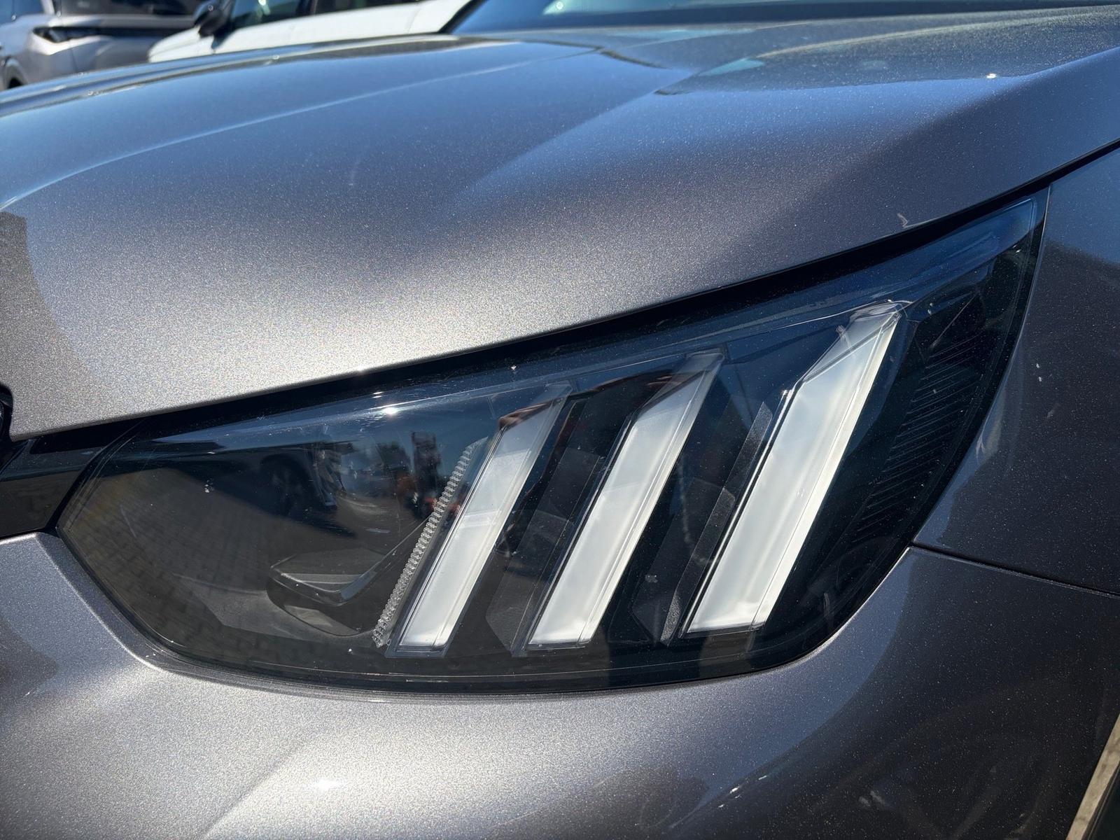 Peugeot 2008 1.2 PureTech 130 GT Pack ACC KeyLess Navi