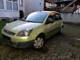 Ford Fiesta 1,3 44 kW Ambiente Ambiente - Ford Fiesta aus 2005: 1.3