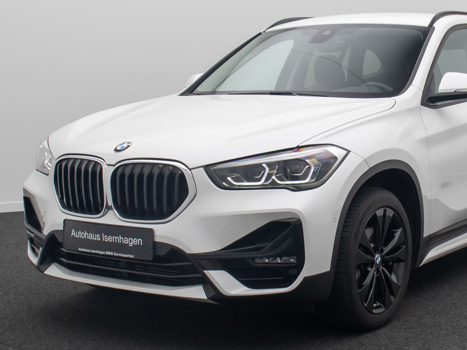 Fahrzeugabbildung BMW X1 sD18i Sport Line Kamera DAB LED Teilleder 18"