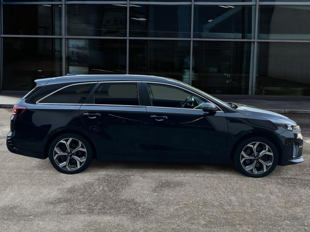 Fahrzeugabbildung Kia Ceed SW 1.6 GDI DCT OPF Plug-in-Hybrid Platinum