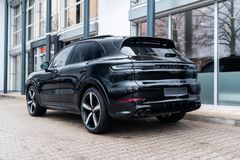 PORSCHE Cayenne S/ 1. HD./ LUFT/ BURMESTER/ INNODRIVE PORSCHE Cayenne S/ 1. HD./ LUFT/ BURMESTER/ INNODRIVE