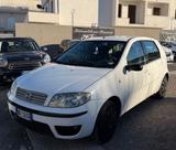 Fiat Punto Classic 1.2 5 porte Dynamic - Fiat Punto Dynamic mit Benzin-Antrieb