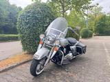 Harley-Davidson FLHRC  Road King Classic  - MOTORRAD AUS DEM JAHR 2011