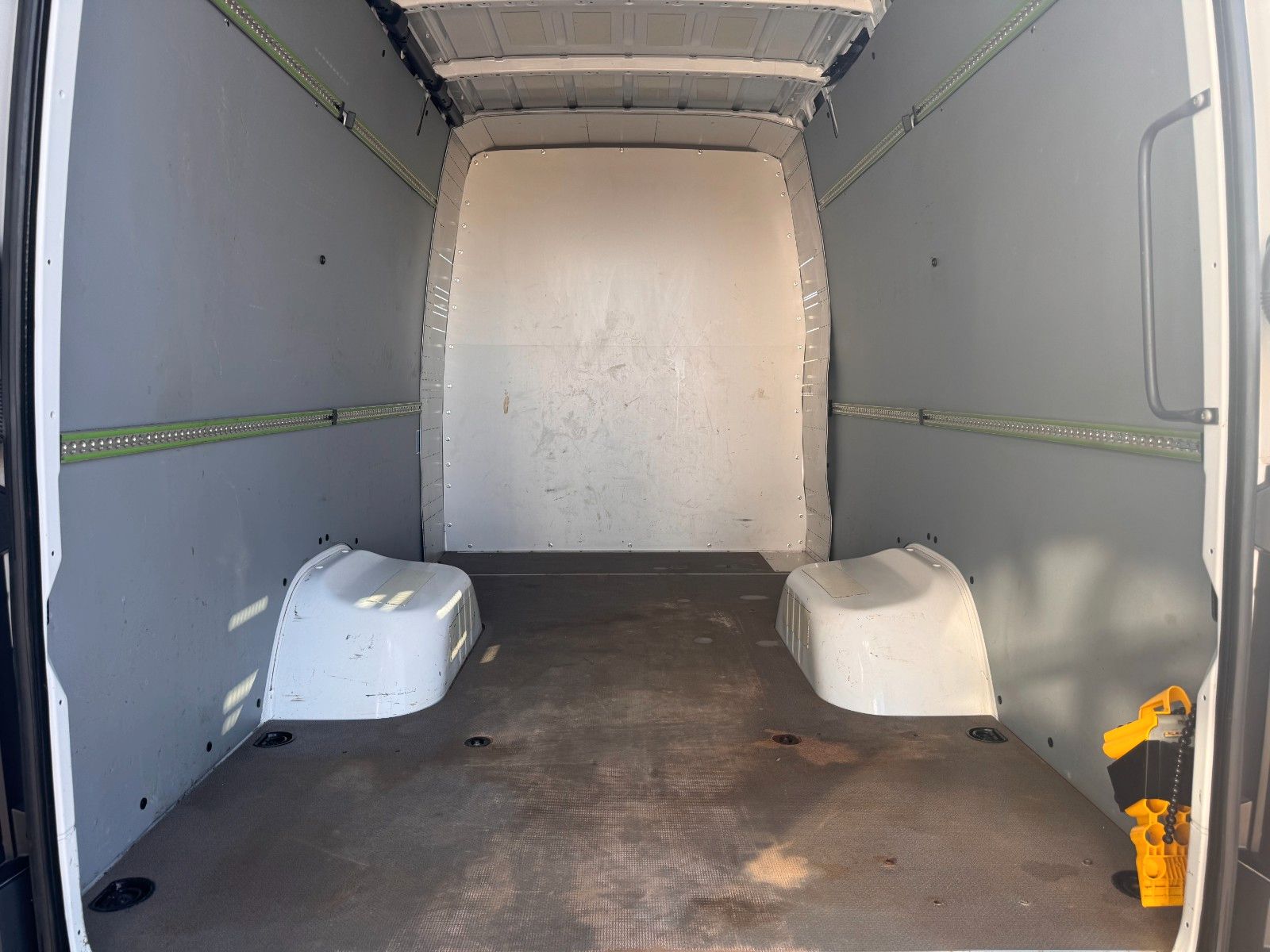 Fahrzeugabbildung Mercedes-Benz Sprinter 519 CDI DoKa/Mixto Stdheiz AHK3,5to