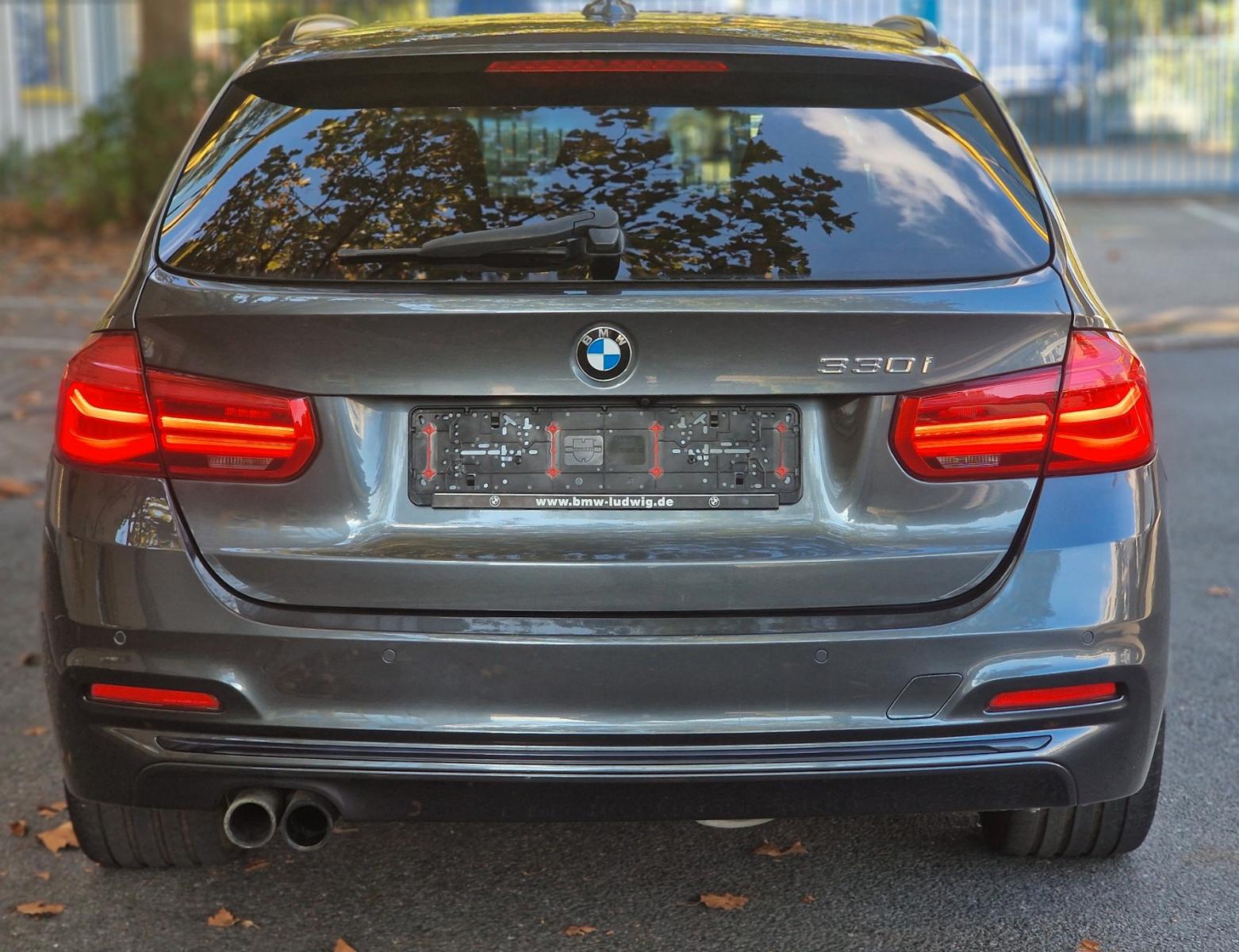 BMW 330 i SPORT LINE*PANORAMA*HEAD UP*AUT*GARANTIE*