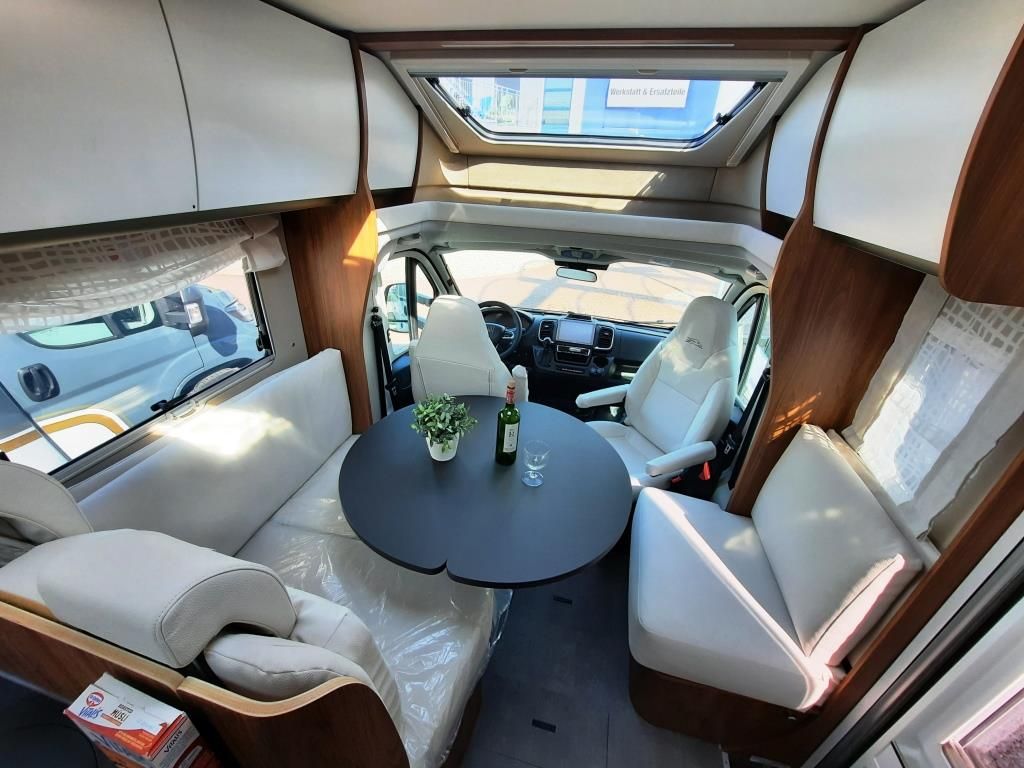 Fahrzeugabbildung Laika Ecovip L 3019 Titanio Verfüg./Sparen Sie 4.174,-